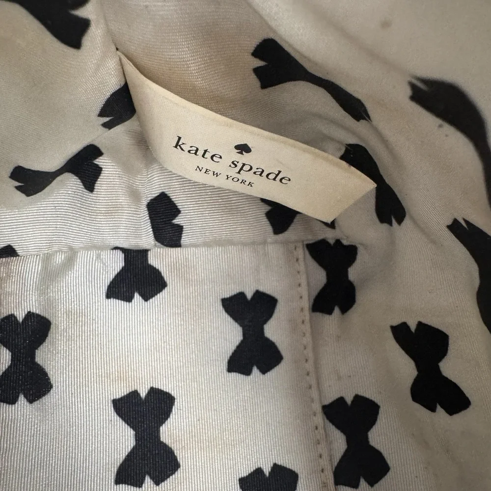 Kate Spade NY Chelsa Park Gigi Patent‎ Leather Stripe Preowned No Shoulder Strap